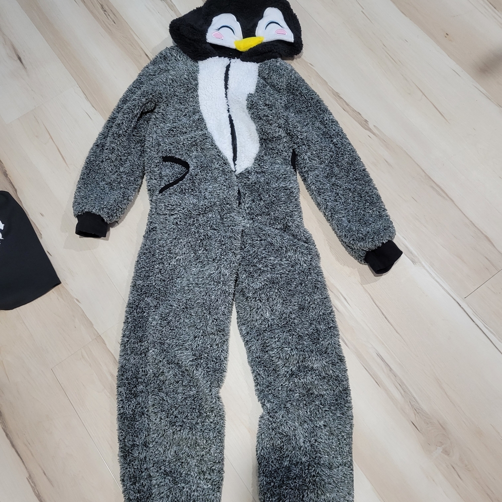 Cozy Penguin Kids One Piece - Gray